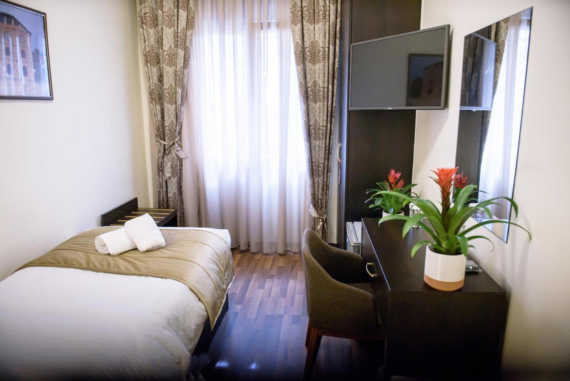 Hotel Padelidaki Трикала Екстер'єр фото